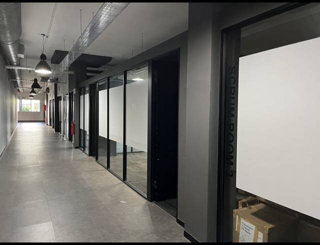 BUSINESS PROPERTY TO RENT IN NORTHGATE ISLAND